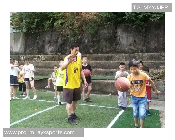 雷山篮球明星的成长之路与未来展望：从校园到职业的奋斗历程